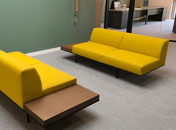  ammenagement salle d'accueil avec canapés ESCALAS - sur Bruges -33 